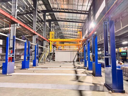 Καλή τιμή 150 T/M Αλουμινίου Προφίλ Anodizing Γραμμή με 8-12μm Φόρμα και 365 Ημερών Εγγύηση για εύκολη λειτουργία Διαδικτυακά